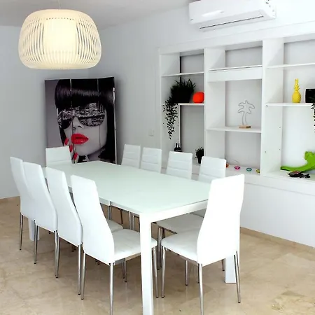 Villa Popa Estepona
